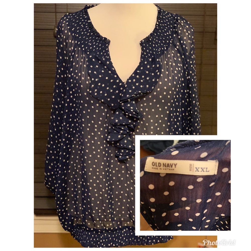 I see spots! Women’s XXL top sheer and stylish